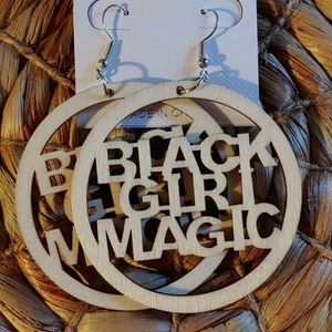 Wooden African Earring 5 Pairs